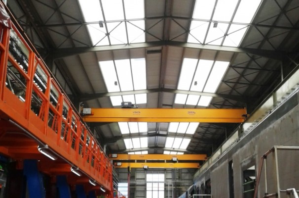 Nave de 20 mts de Altura con luminarias led de 390w